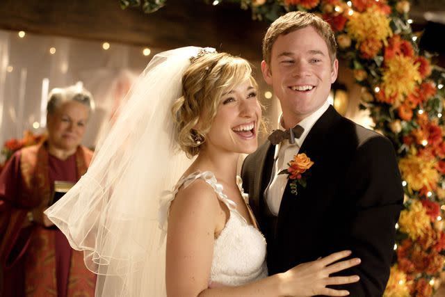  Aaron Ashmore i Allison Mack