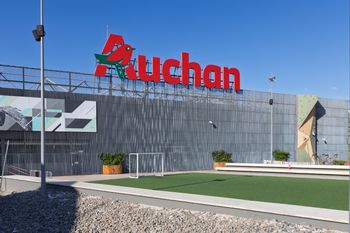 Auchan sprzedaje nieruchomości w Polsce. Oto nowy właściciel