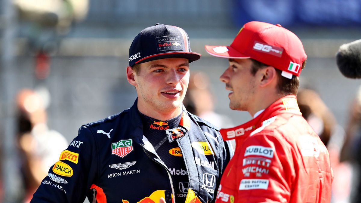 Max Verstappen (po lewej) i Charles Leclerc