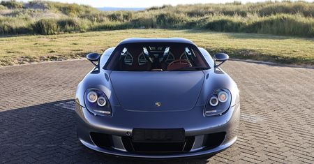 Porsche Carrera GT Jensona Buttona zmieniło właściciela. Cena nie była niska