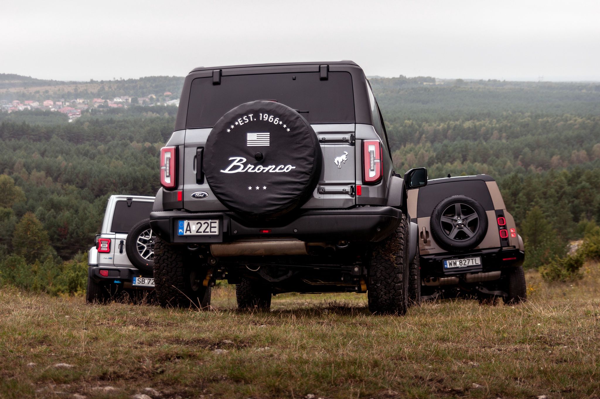 Defender, Bronco, Wrangler