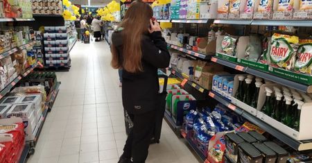Są bony na zakupy do Biedronki. Może je zdobyć 500 tysięcy osób. Jak to zrobić?