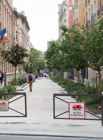 "Zdrowe, ciche i bezemisyjne". Paryż będzie miastem dla pieszych
