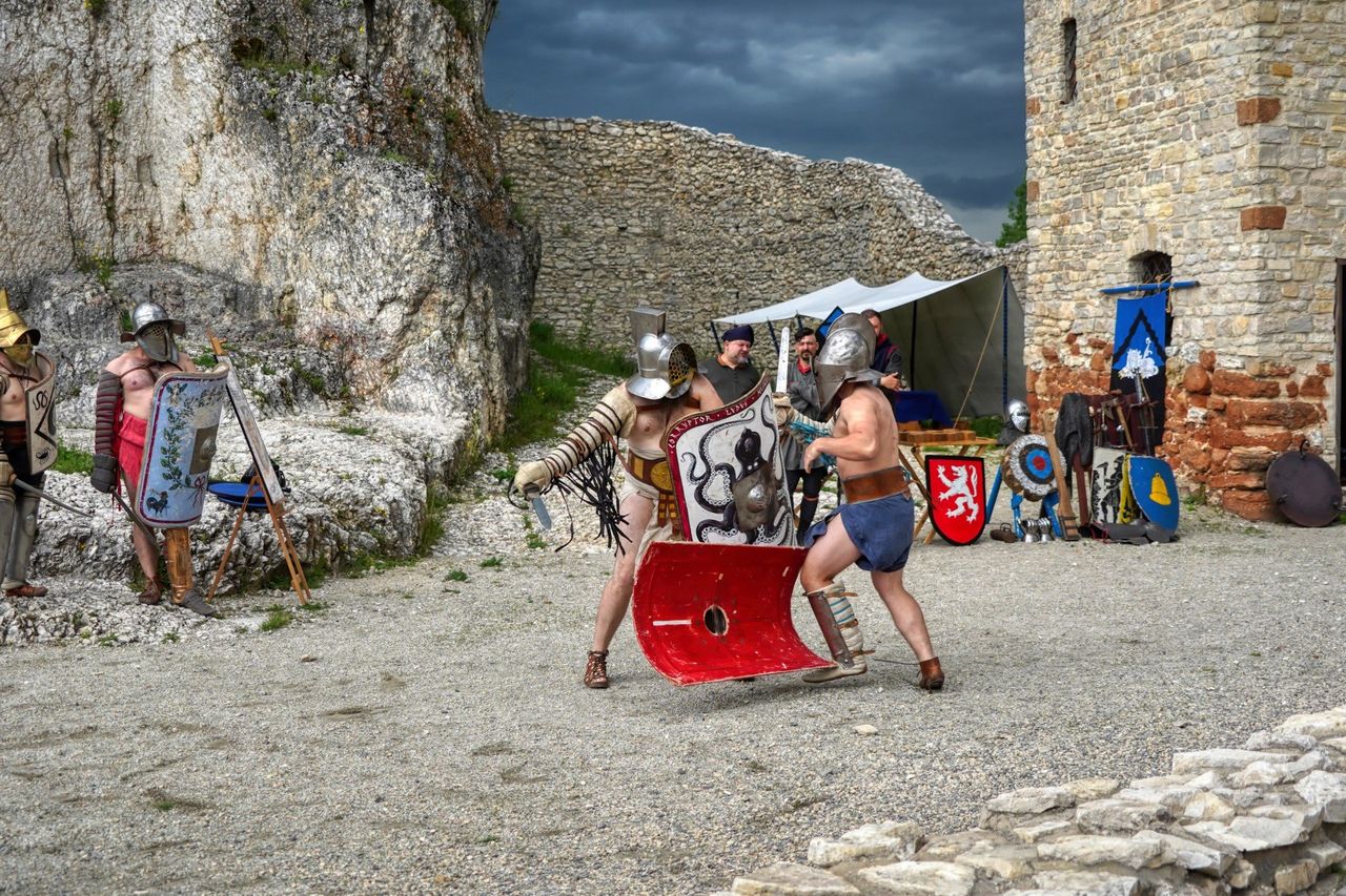 Piknik na Zamku w Rabsztynie. Tłumy miłośników historii i fantastyki