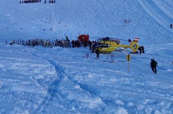 Lawina zasypała narciarzy. W akcji pomagali ratownicy GOPR