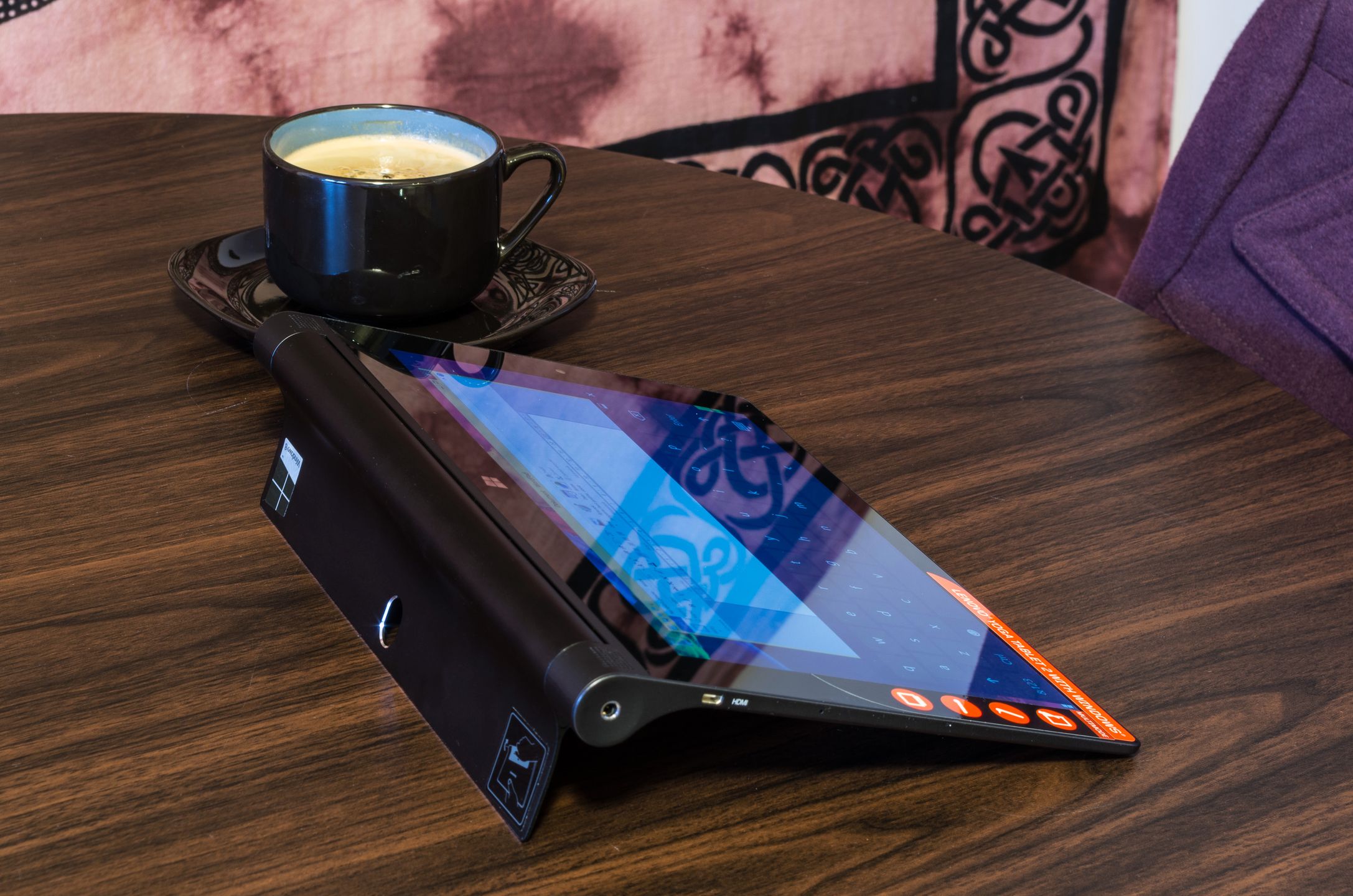 Test Lenovo Yoga Tablet 2. Wielozadaniowy tablet wreszcie w wersji z Windows 3