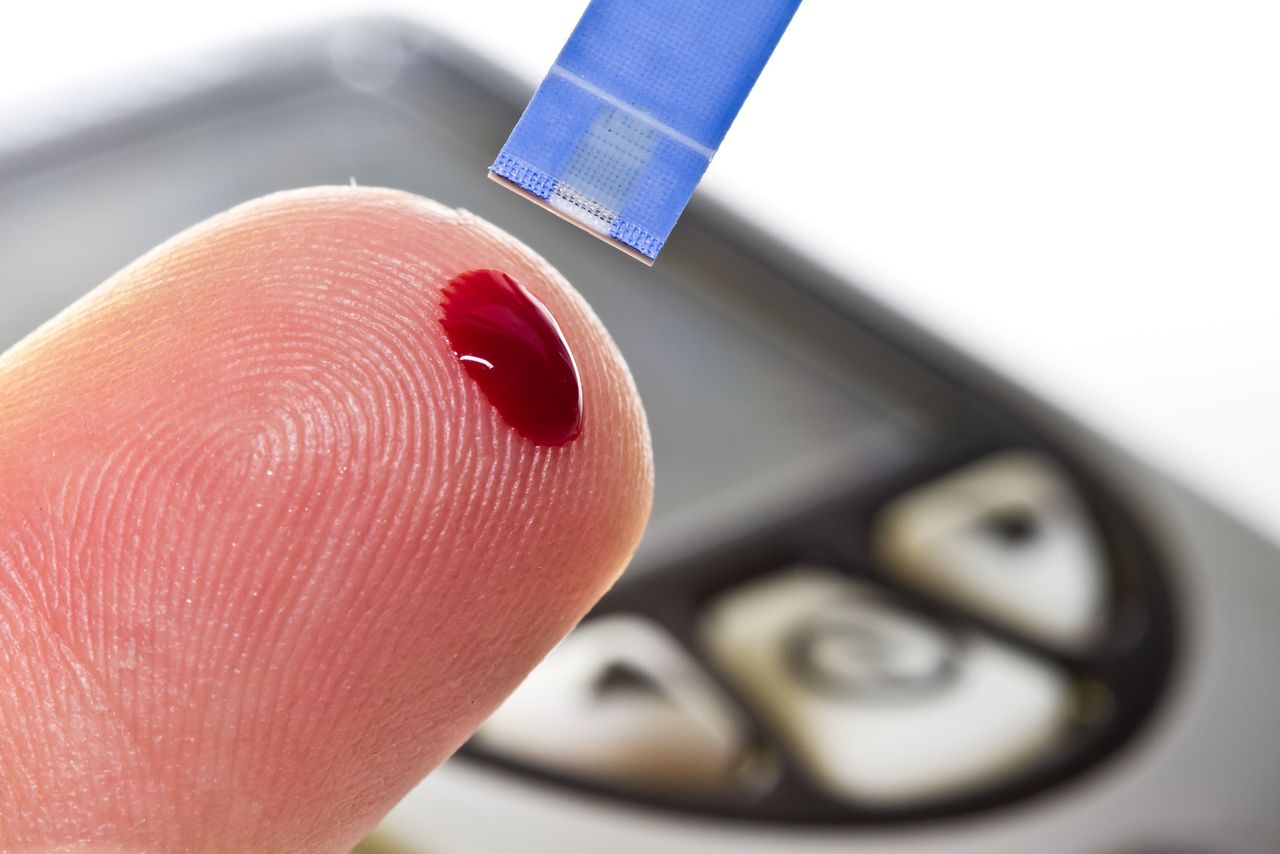 Poziom glukozy we krwi na smart-zegarku? Czemu nie!