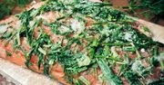 Świąteczny Gravlax z sosem jogurtowo-koperkowym