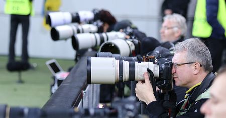 Fotoreporter codziennej gazety kontra fotograf agencyjny - trochę o tym, jak prasa wciąż oszczędza na zawodowcach