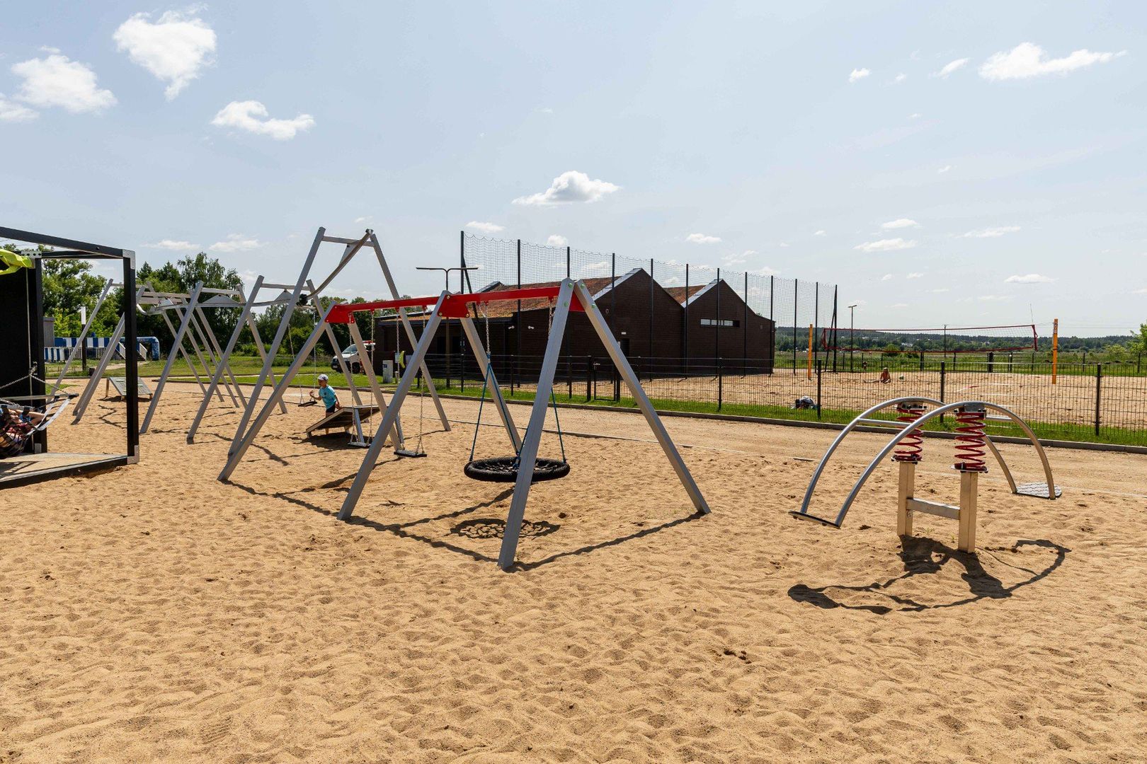 Plaża nad zalewem w Wasilkowie zmieniła się nie do poznania