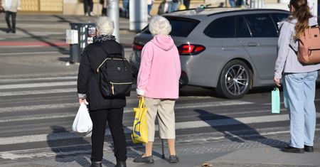 CBOS: 47 proc. Polaków źle ocenia kierunek zmian