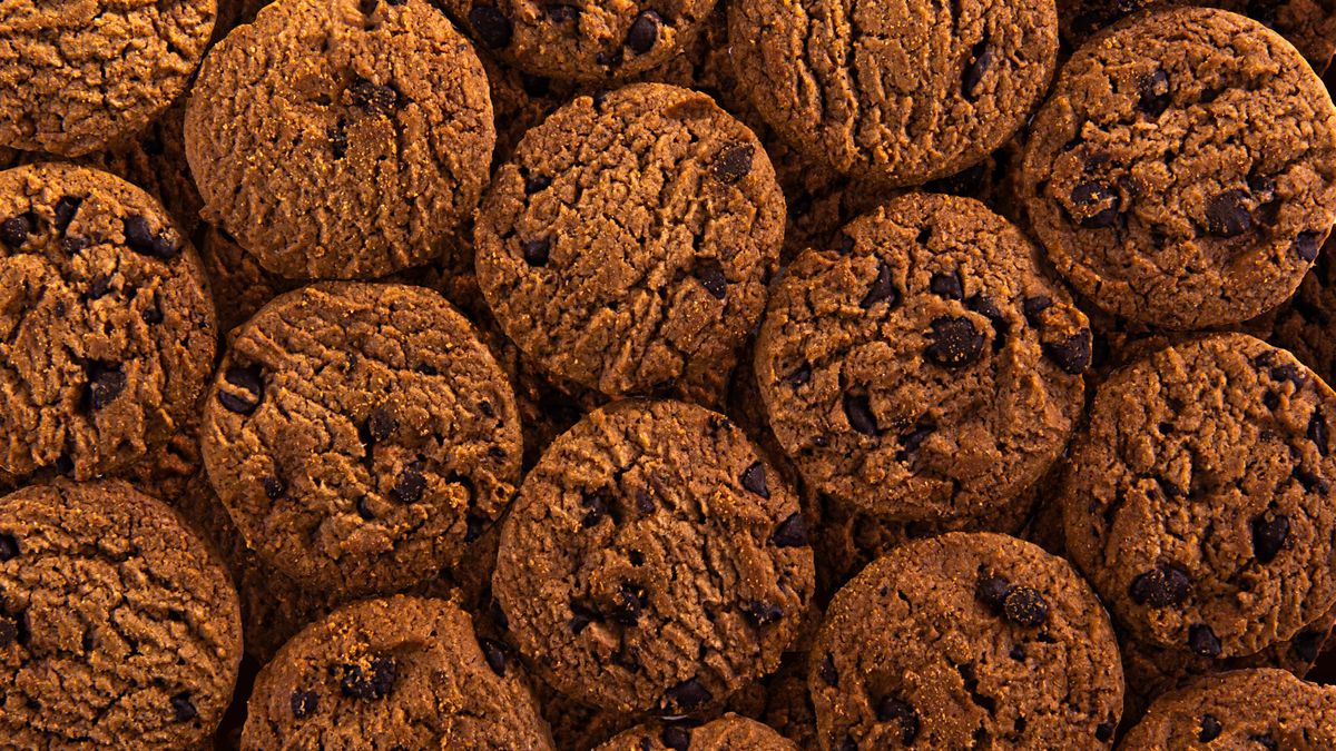 To zdrowe ciasteczka z czekoladą i masłem orzechowym