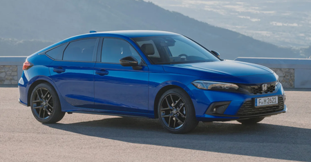 Honda Civic e:HEV wyceniona w Polsce. Jest drogo, ale bogato
