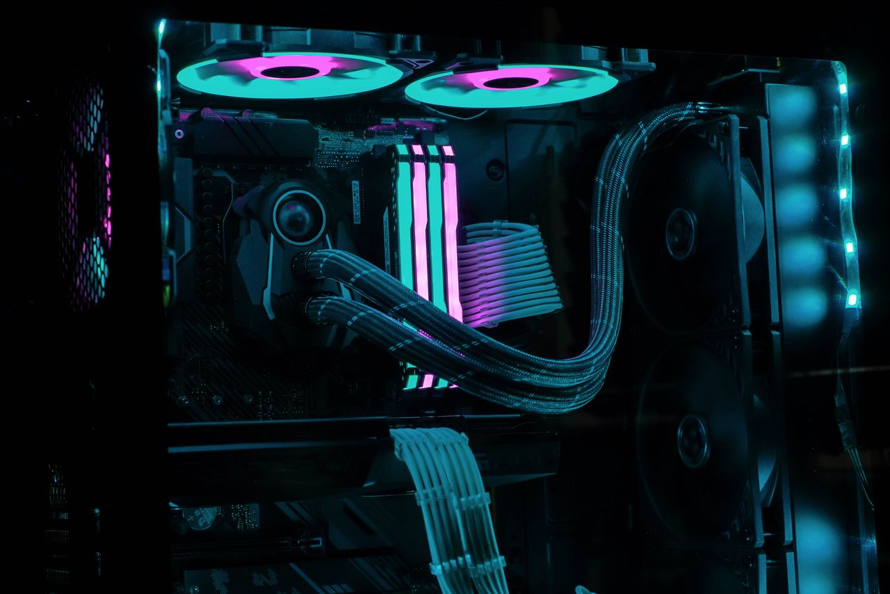 Szef Lenovo zachęca do ruszenia na zakupy. Komputery tanie nie są, ale mają być jeszcze droższe