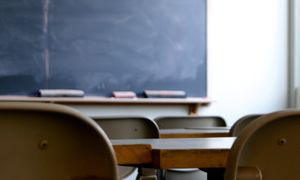 Zniknęła z lekcji. Po dwóch godzinach znaleziono ją nieprzytomną w toalecie