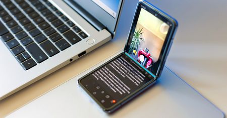 Galaxy Z Flip - unikalny smartfon dla pionierów