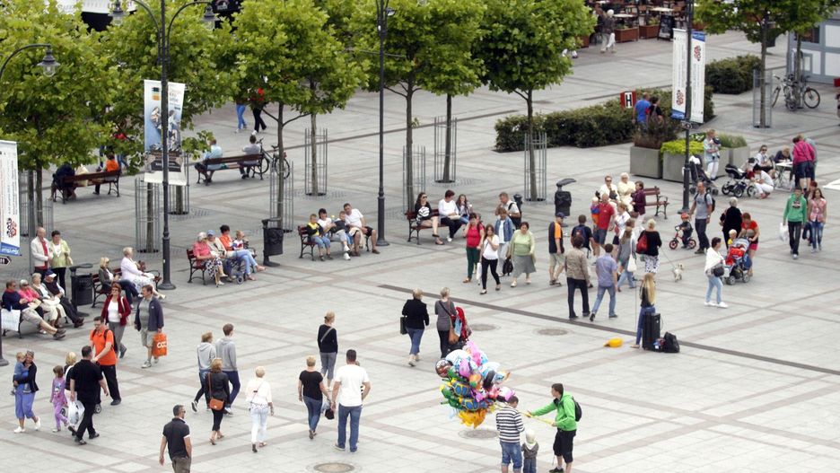 Czerwiec 2025 przyniósł istotną zmianę w wynagrodzeniach pracowników sektora przedsiębiorstw.
