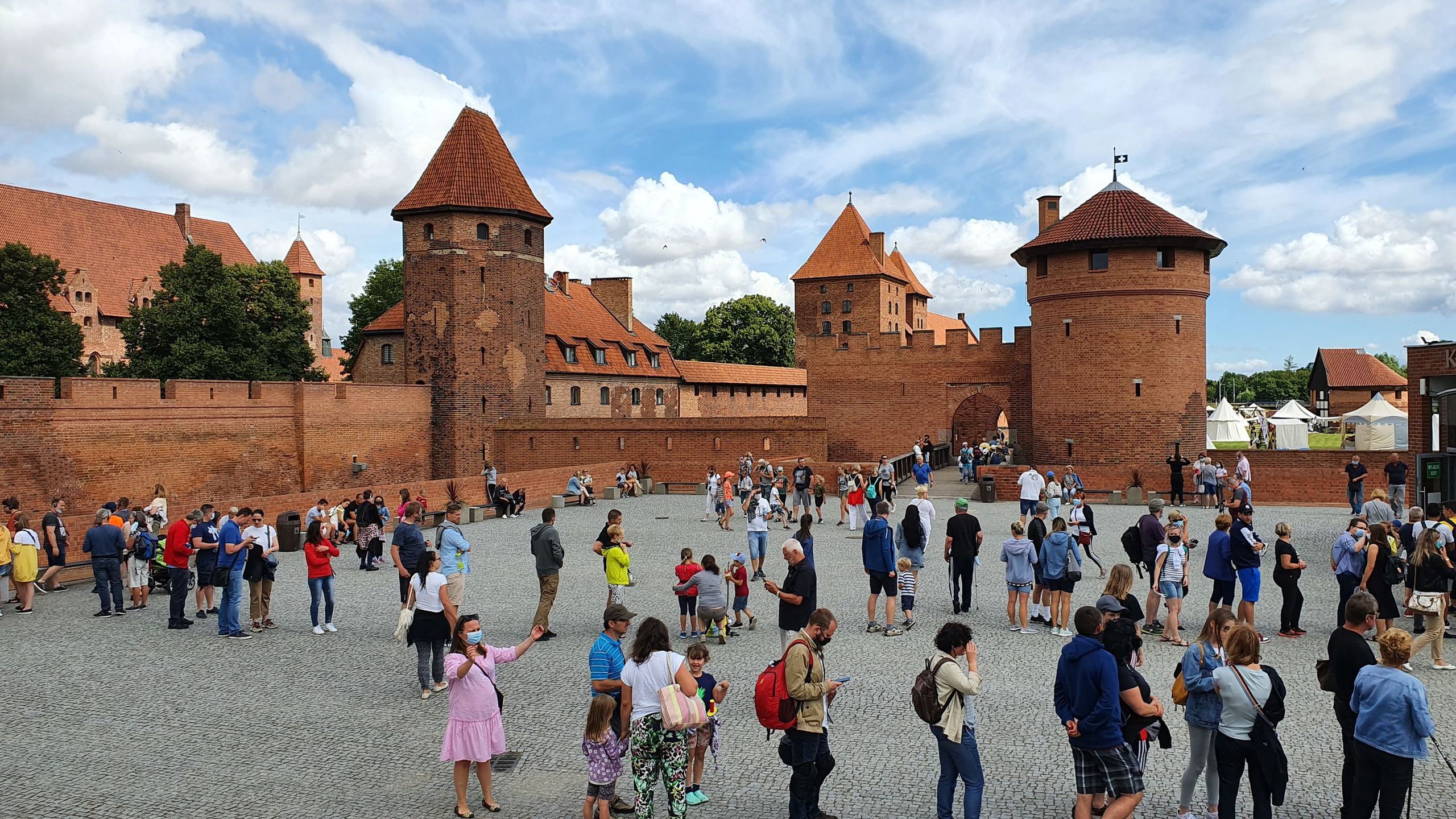Mimo pandemii, w wakacje wszędzie były tłumy