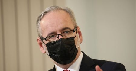 Kontrowersyjna ustawa wejdzie w życie? Niedzielski zabrał głos