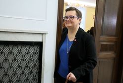 Ministerialna limuzyna na zakazie. Stała kilka minut przy optyku