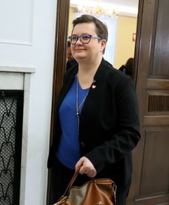 Ministerialna limuzyna na zakazie. Stała kilka minut przy optyku