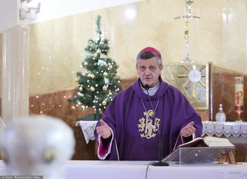 Wierni bronili proboszcza. Biskup zabrał głos. "Popełnił przestępstwo"