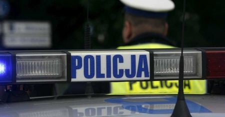 "Krwawy piątek" na Sądecczyźnie. Szkoły od nocy objęte ochroną policji. Uczniowie mogą dziś zrobić sobie wolne