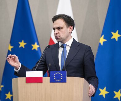 Co z pieniędzmi dla PiS? Polacy podzieleni