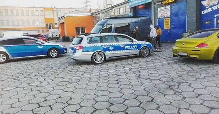 33-letni mieszkaniec Lublina jeździł własnym "radiowozem". Ten fakt policji się nie spodobał