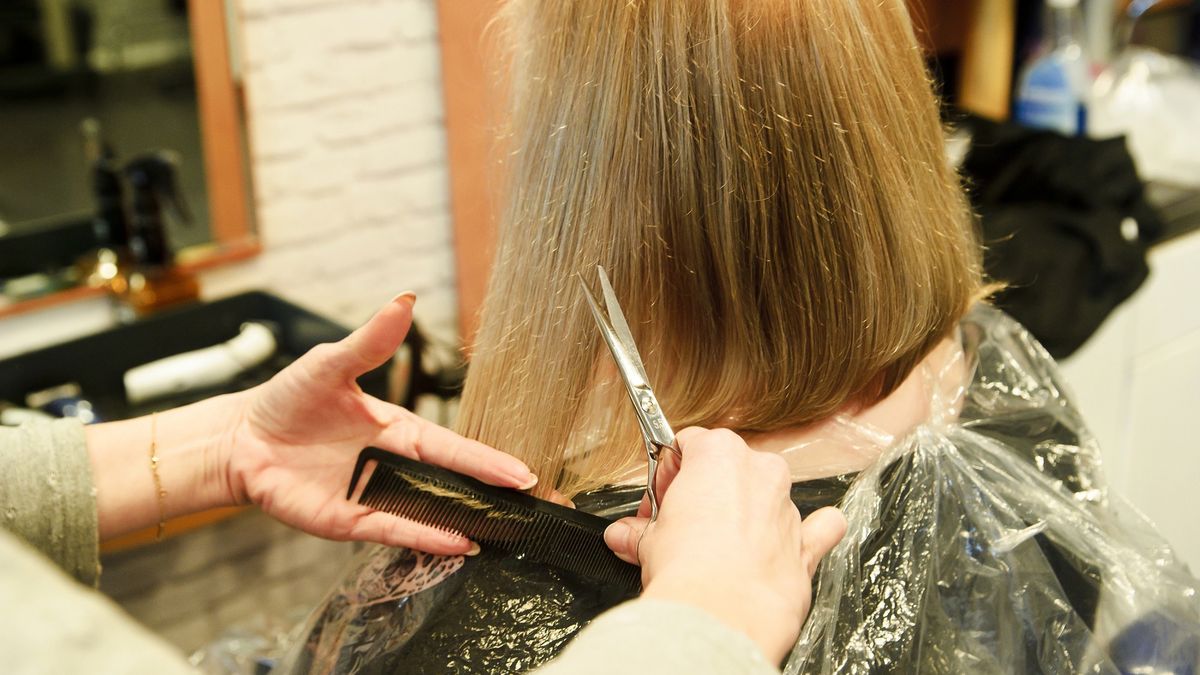 Właściciele zakładów fryzjerskich obawiają się powrotu restrykcji