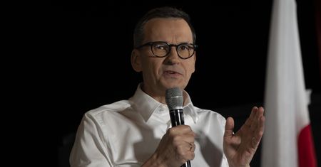 TVP daje szansę Morawieckiemu. Premier powtarza tezy z debaty
