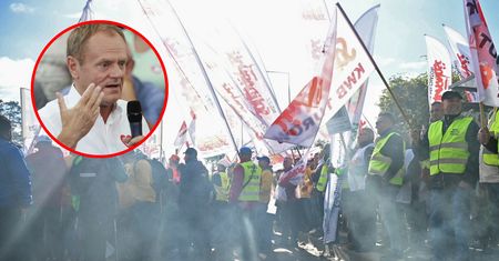 "Burdy" na wiecu Tuska? Autokary jadą z Turowa