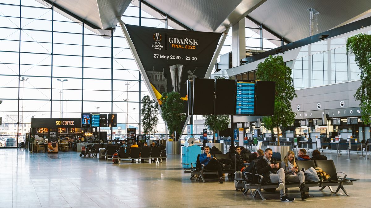 Kilkoro podróżnych nie wsiadło do samolotu z uwagi na żart