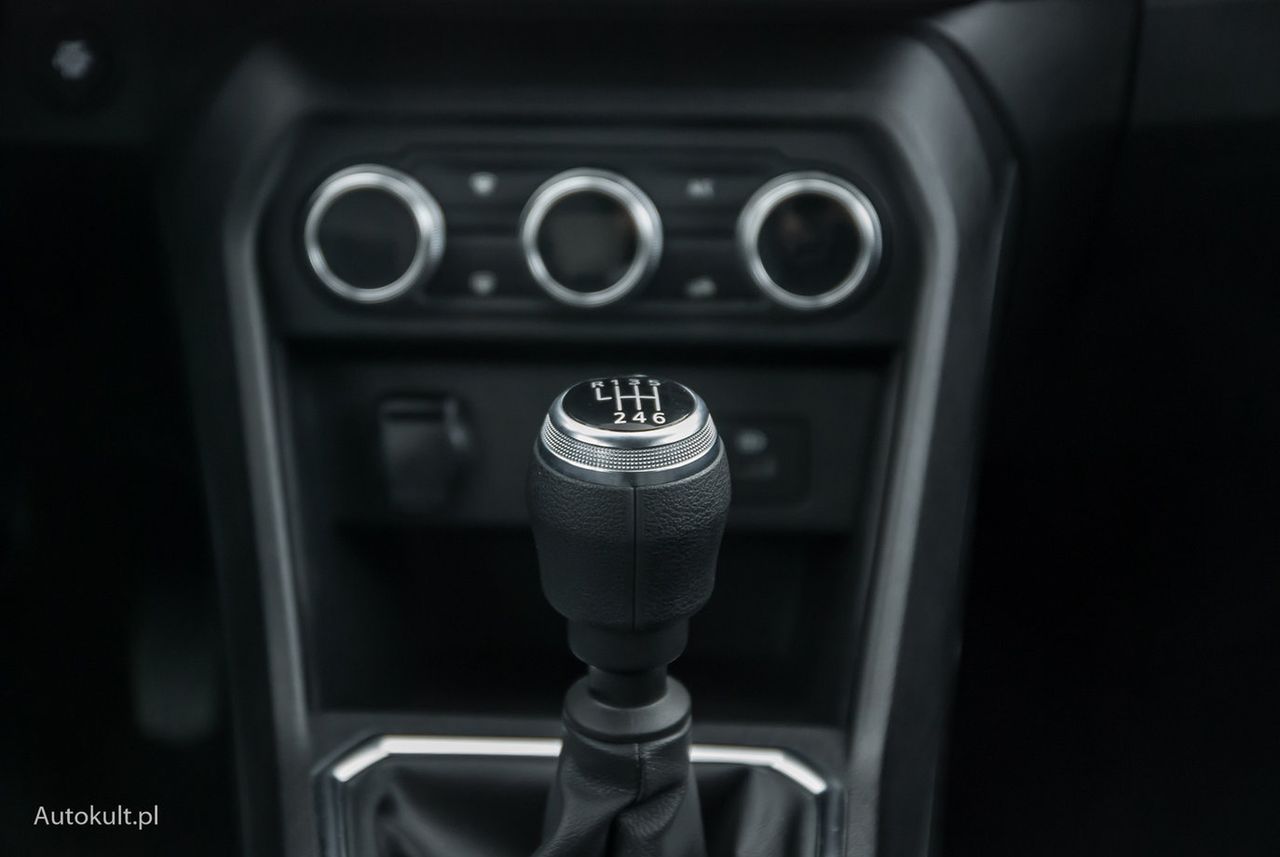 Drivers accustomed to automatic gearboxes may forget to downshift in a classic "manual".