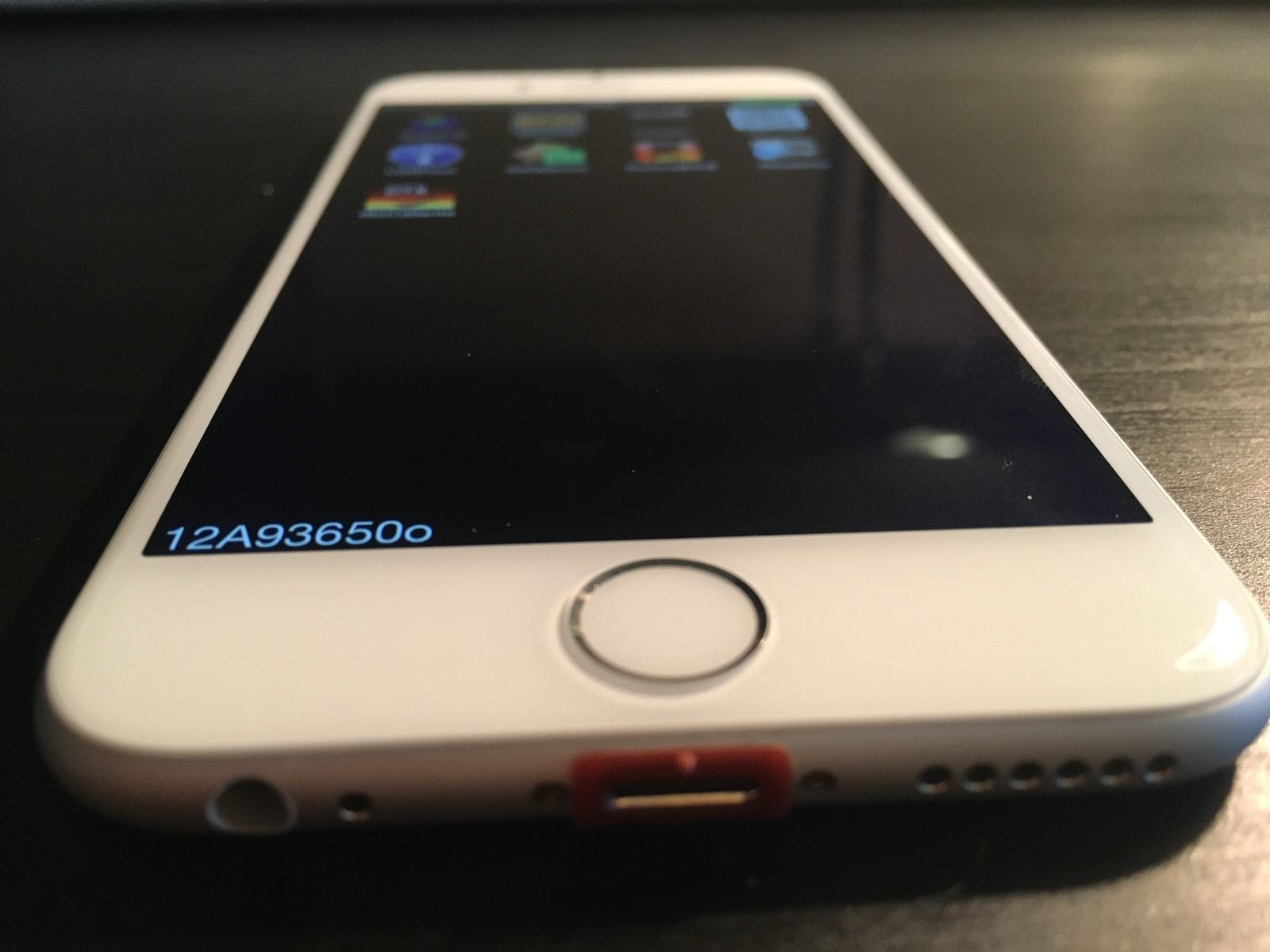 Prototyp iPhone’a 6 do kupienia! Tanio nie jest… 2