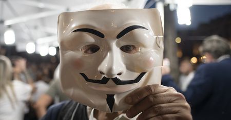 Anonymous w akcji. Wykradziono 817 GB danych z Roskomnadzoru