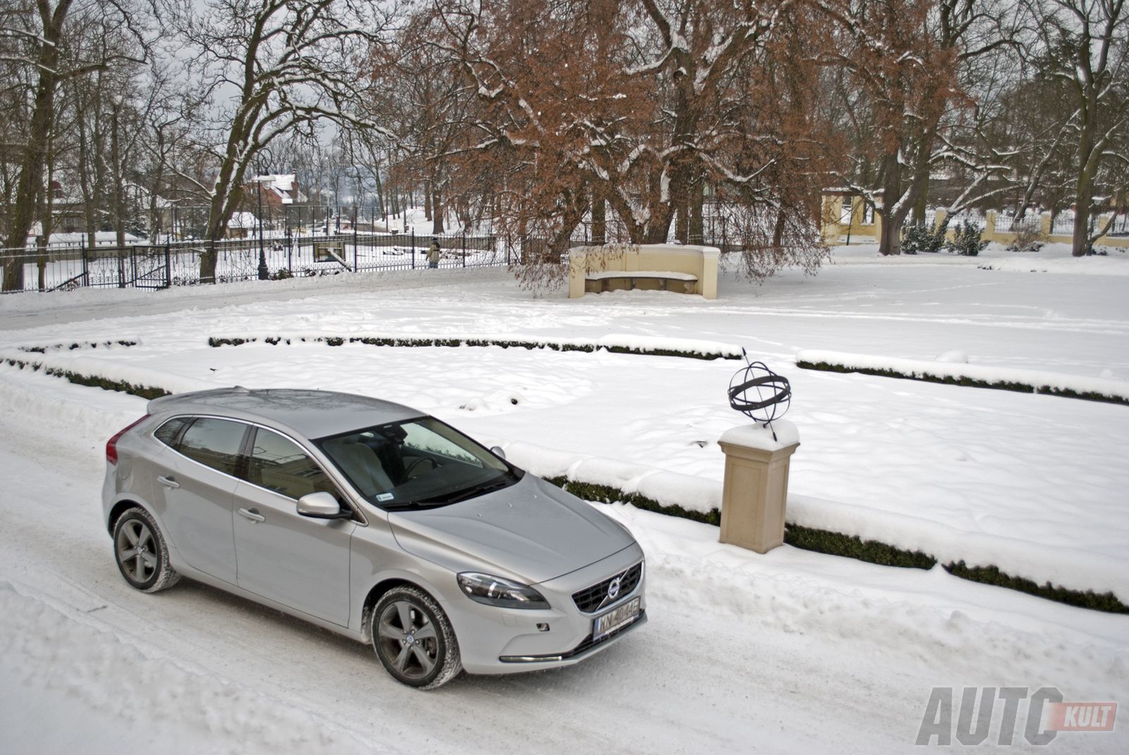 Volvo V40