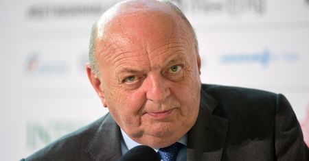 Decyzja Unii "absurdalną". Silniki spalinowe jeszcze nie umarły?