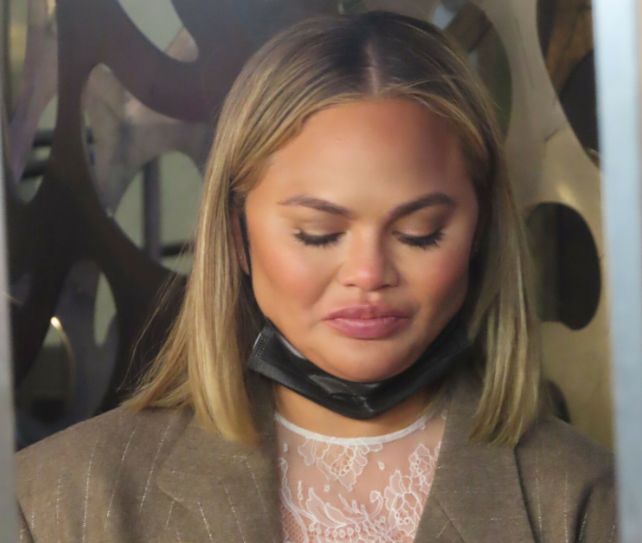 Chrissy Teigen znowu jest krytykowana (East News)