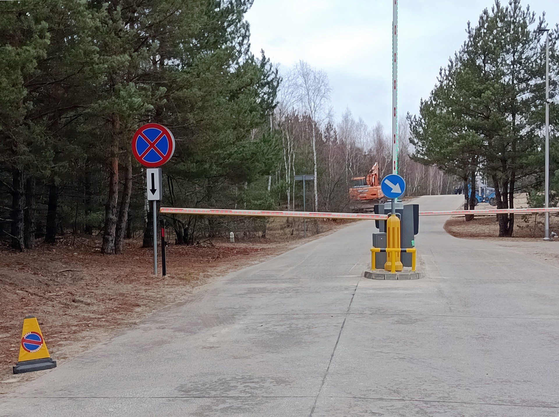 Czy w przyszłym sezonie kierowcy wywołają parkingowy chaos przy Pustyni Błędowskiej?