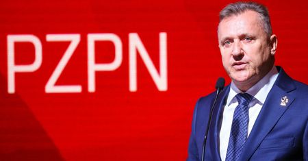 Sąd nie rejestruje nowych władz PZPN. W walce o władzę ktoś sfałszował też podpisy