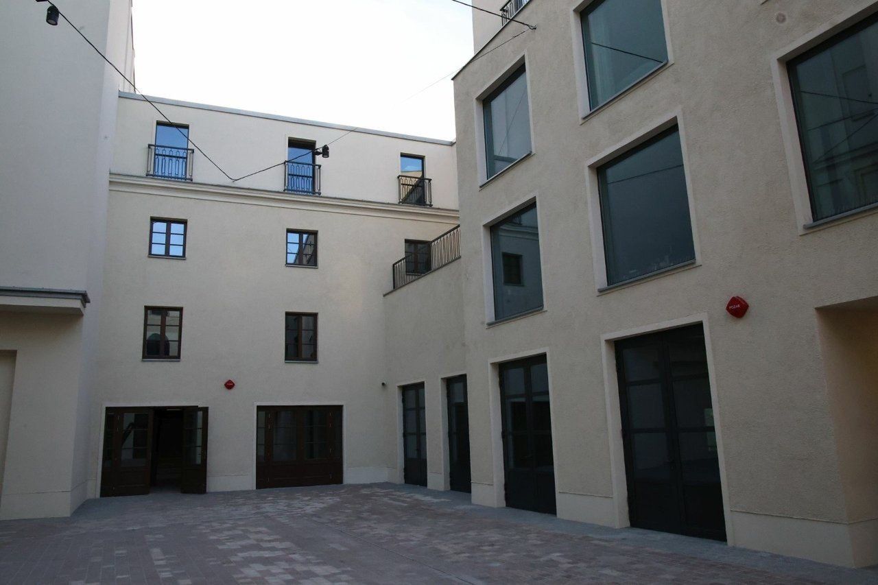 Prace objęły zarówno wnętrza, jak i elewację zabytkowego budynku przy ul. Sienkiewicza.