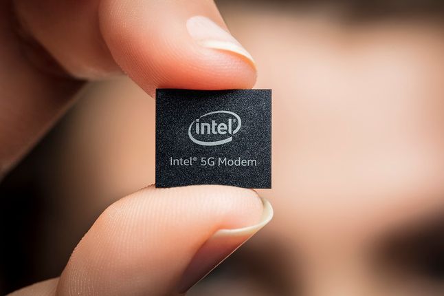 Intel stawia na rozwój sieci 5G. Już w przyszłym roku w odpowiednie odbiorniki będą wyposażane laptopy. Pokaz prototypu już na tegorocznym MWC.