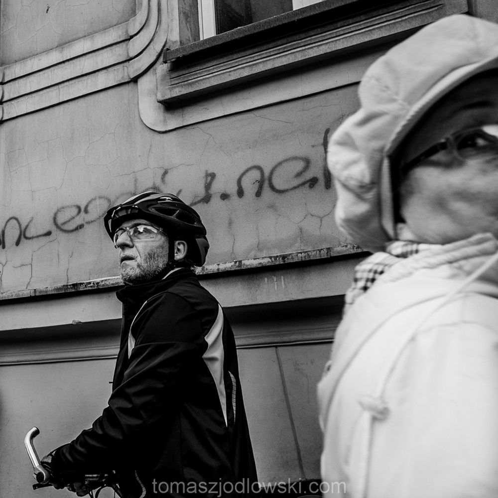 Spojrzenie na kamienicę, czyli fotograficzne upamiętnienie tragedii w Katowicach 10