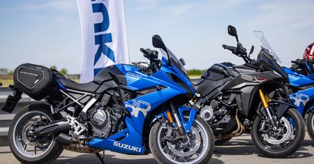 Suzuki GSX-8R i GSX-S1000GX, czyli dwa sposoby na uniwersalność