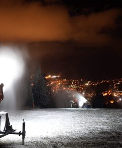 Ferie zimowe 2021 i cios dla branży narciarskiej