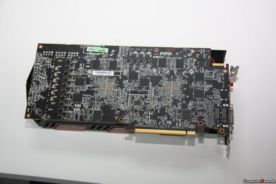 PowerColor Radeon HD 7970 X2 Devil 13 karta graficzna zdjęcie laminat rewers