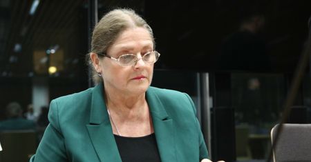 Polak w śpiączce w Anglii. Kontrowersyjny wpis Krystyny Pawłowicz