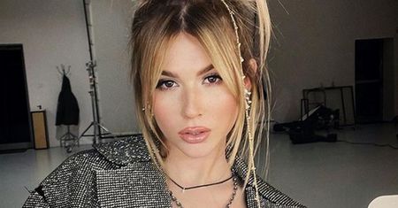 18-letnia Roxie Węgiel w skórzanym gorsecie. Reakcja fanów
