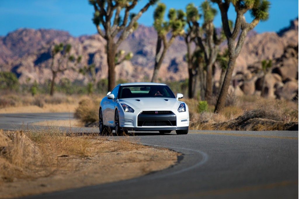 2013 Nissan GT-R - odświeżona Godzilla [galeria] 20